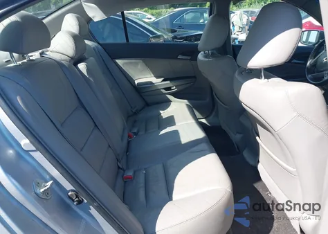 2009 Honda Accord 2.4 Ex-L z USA, uszkodzony, nr VIN 1HGCP26849A025283